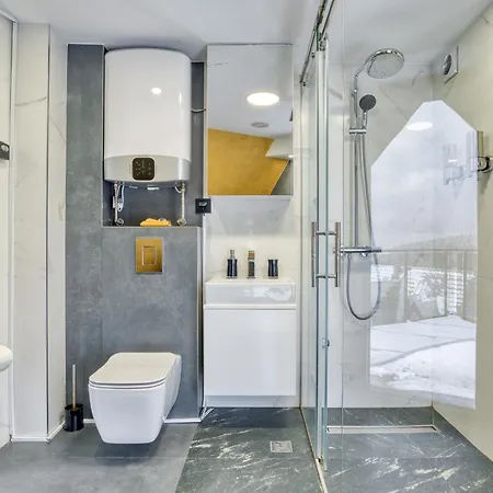 Diamond Hill Veselic * Divčibare