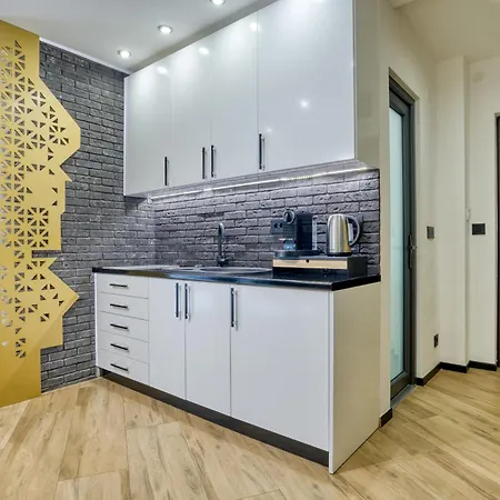 Diamond Hill Veselic * Divčibare