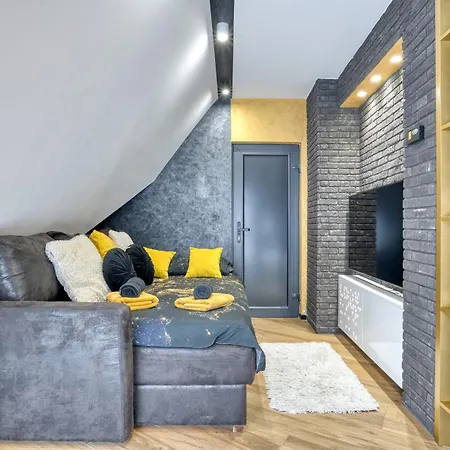 Diamond Hill Veselic Divčibare