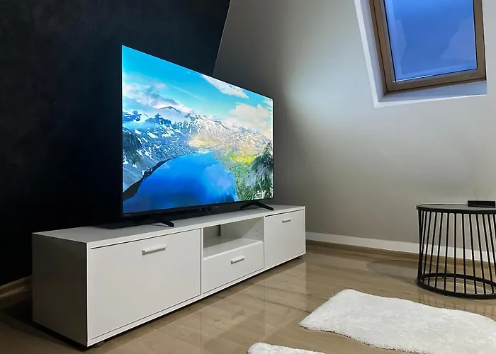 Diamond Hill Veselic *