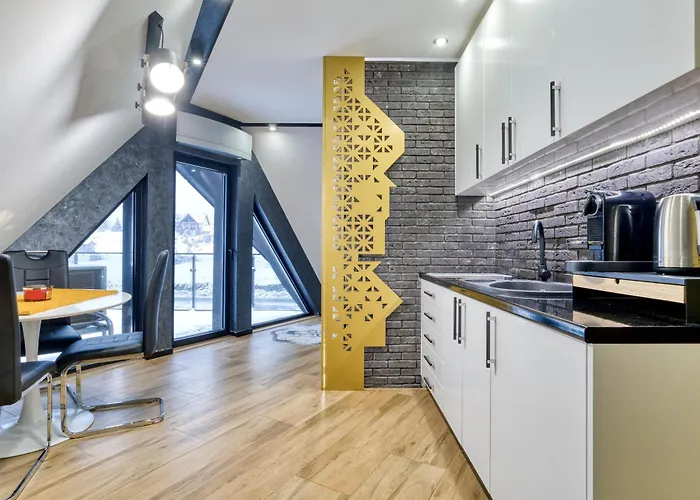 Diamond Hill Veselic